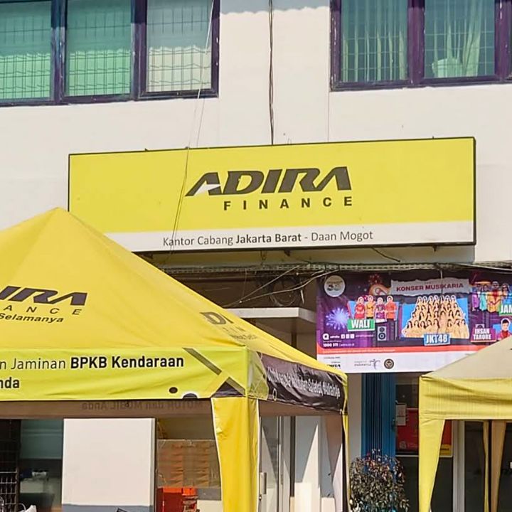 ADIRA Motor Daan Mogot Jakarta Barat