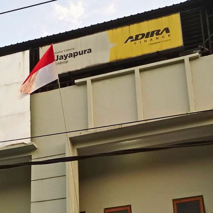 ADIRA Motor Jayapura Entrop