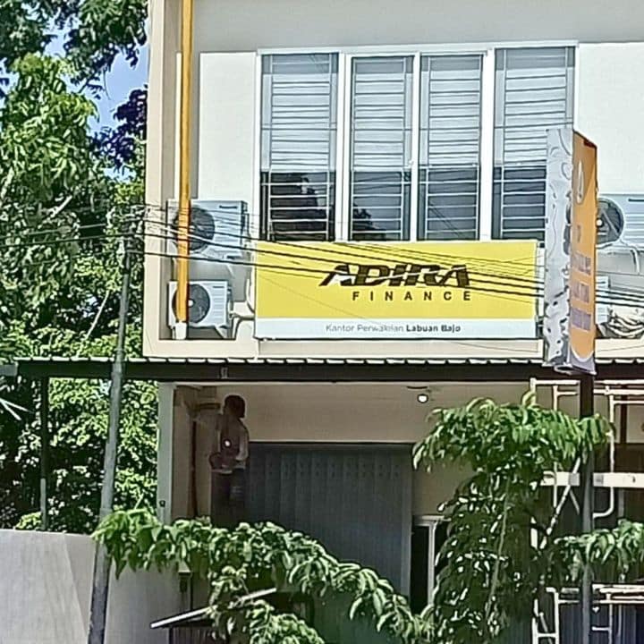 ADIRA Motor Labuan Bajo